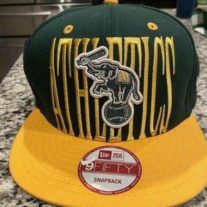 Oakland As SnapBack New Era MLB vintage style green and yellow